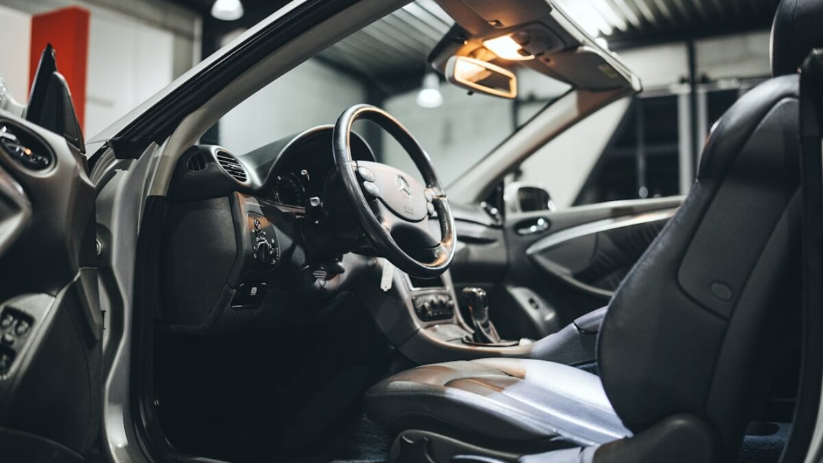 how to lower car insurance premiums USA